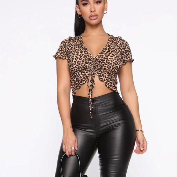 Leopard Print Ruched Top - Picture 3 of 5